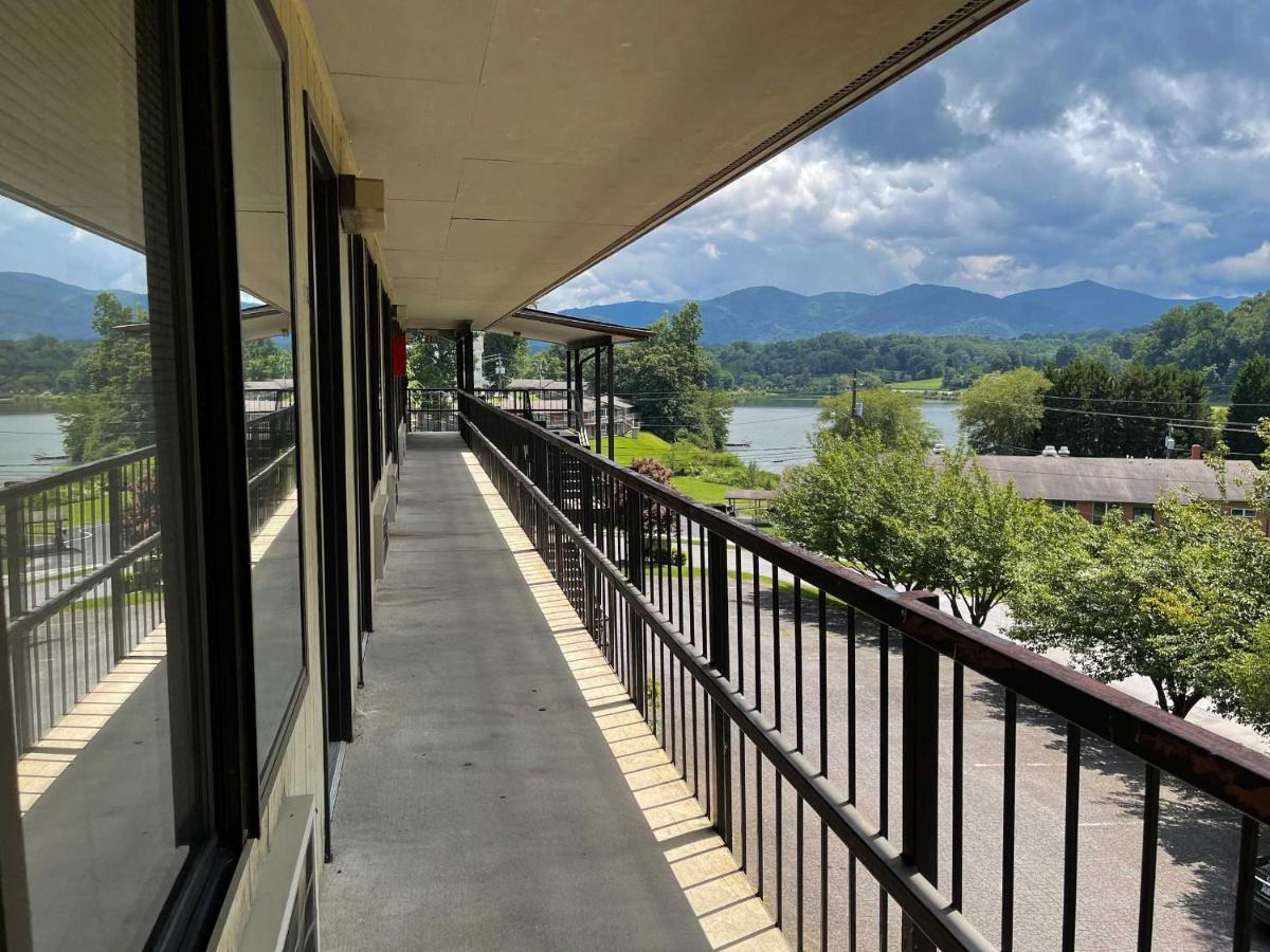 Hillside Lodge Lake Junaluska Bagian luar foto