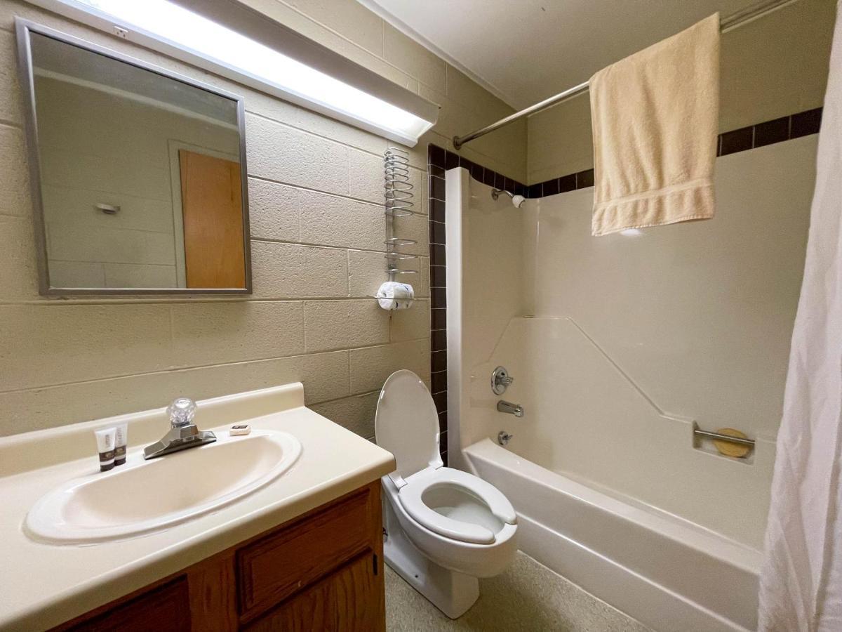 Hillside Lodge Lake Junaluska Bagian luar foto